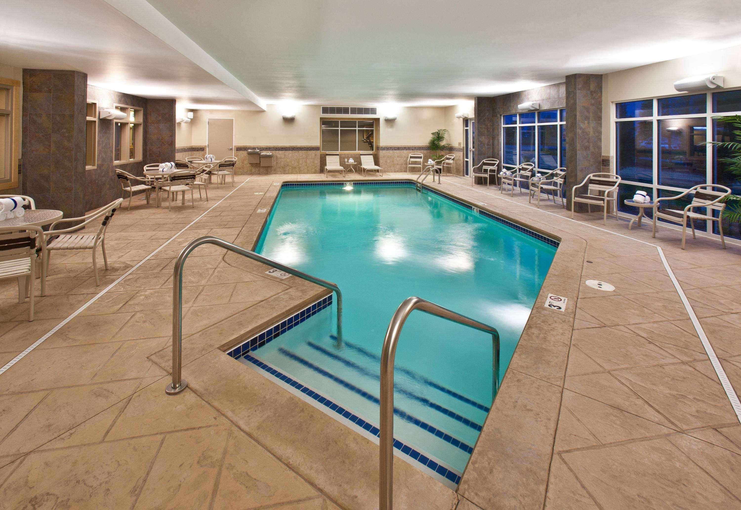 Americinn By Wyndham Fairfield Eksteriør bilde